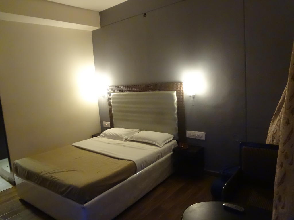 Hotel New Rajdarshan Madikeri Bilik gambar