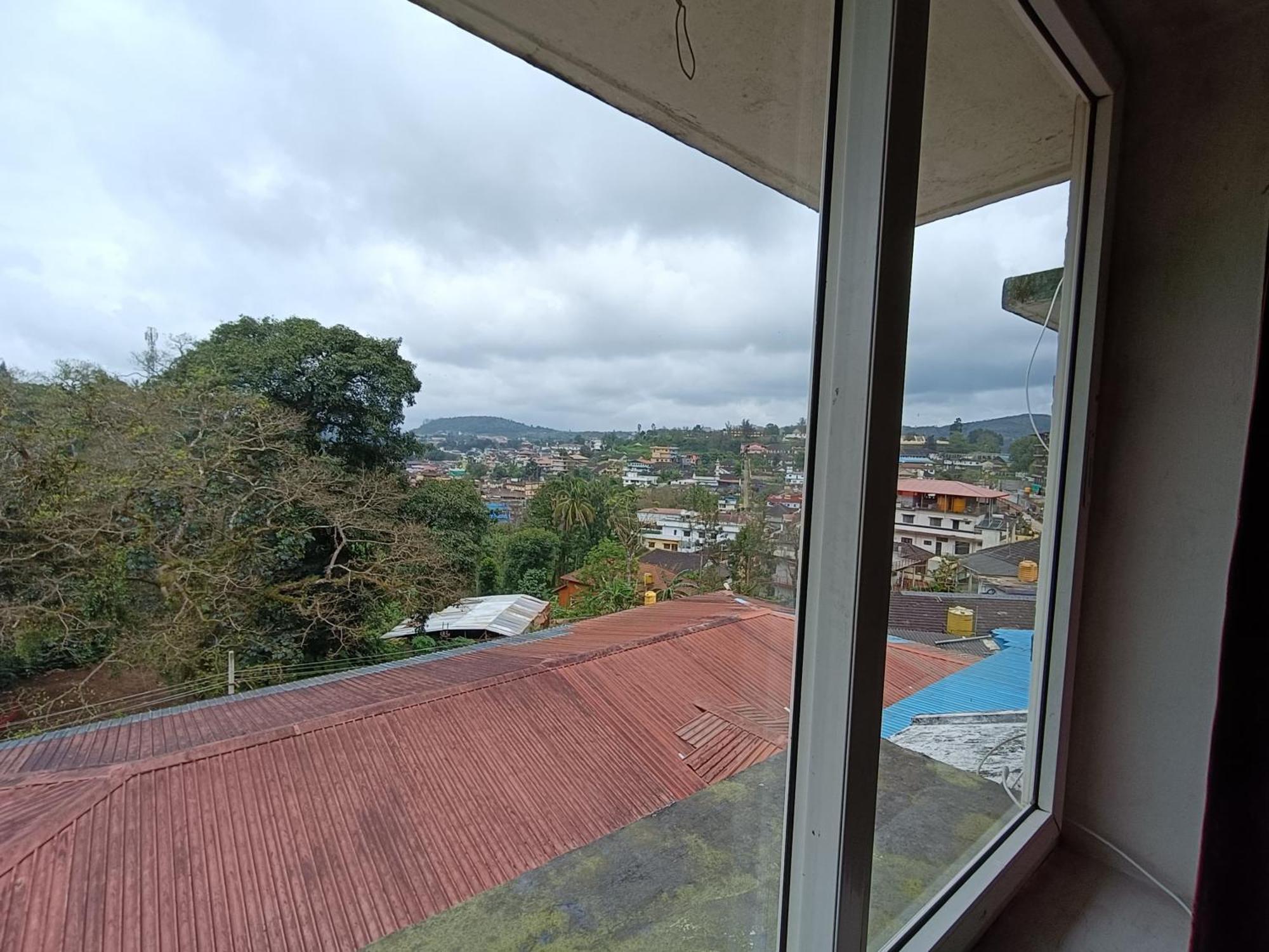Hotel New Rajdarshan Madikeri Luaran gambar