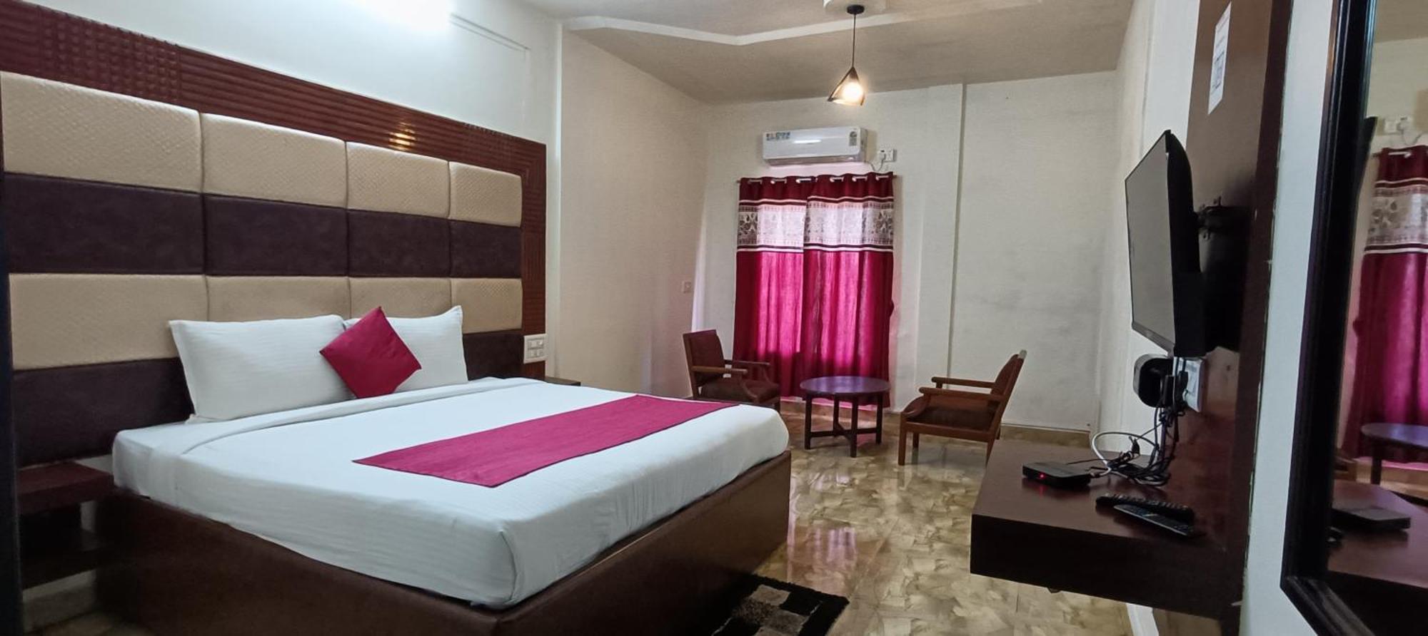 Hotel New Rajdarshan Madikeri Luaran gambar