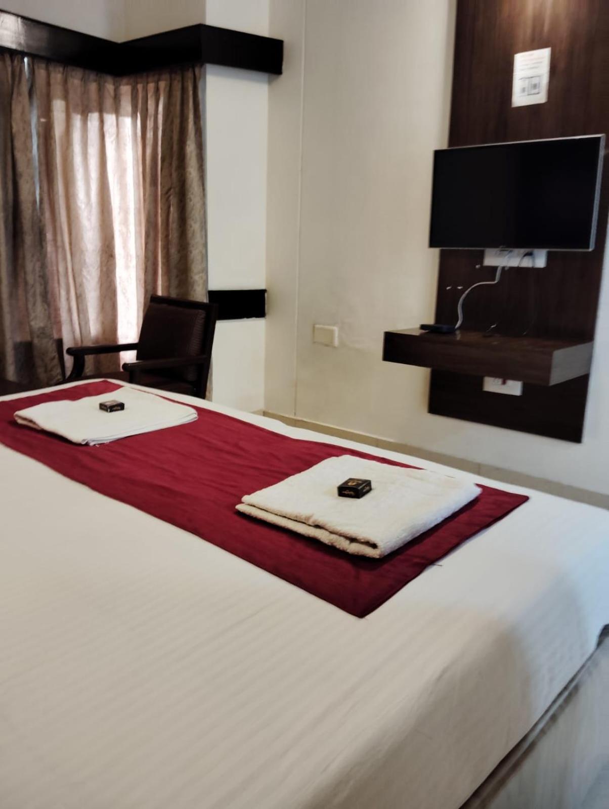 Hotel New Rajdarshan Madikeri Luaran gambar