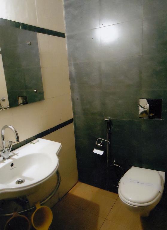 Hotel New Rajdarshan Madikeri Luaran gambar