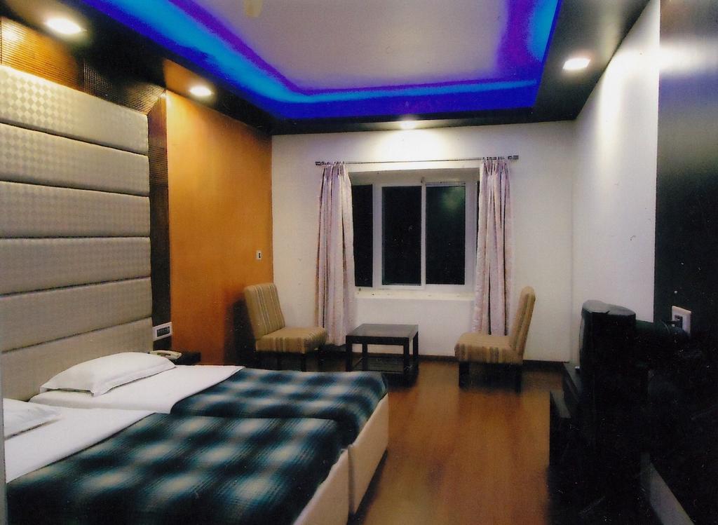 Hotel New Rajdarshan Madikeri Luaran gambar
