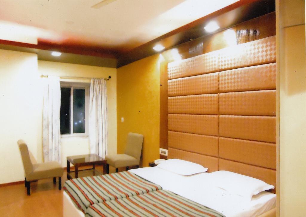 Hotel New Rajdarshan Madikeri Luaran gambar